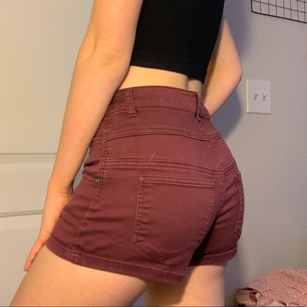 Delia’s Skylar High Waisted Shorts
